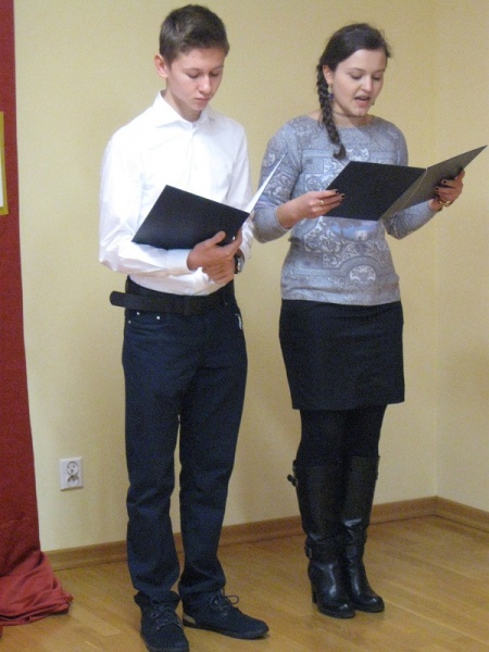 Plik:KonkursPapieski2015-2.jpg